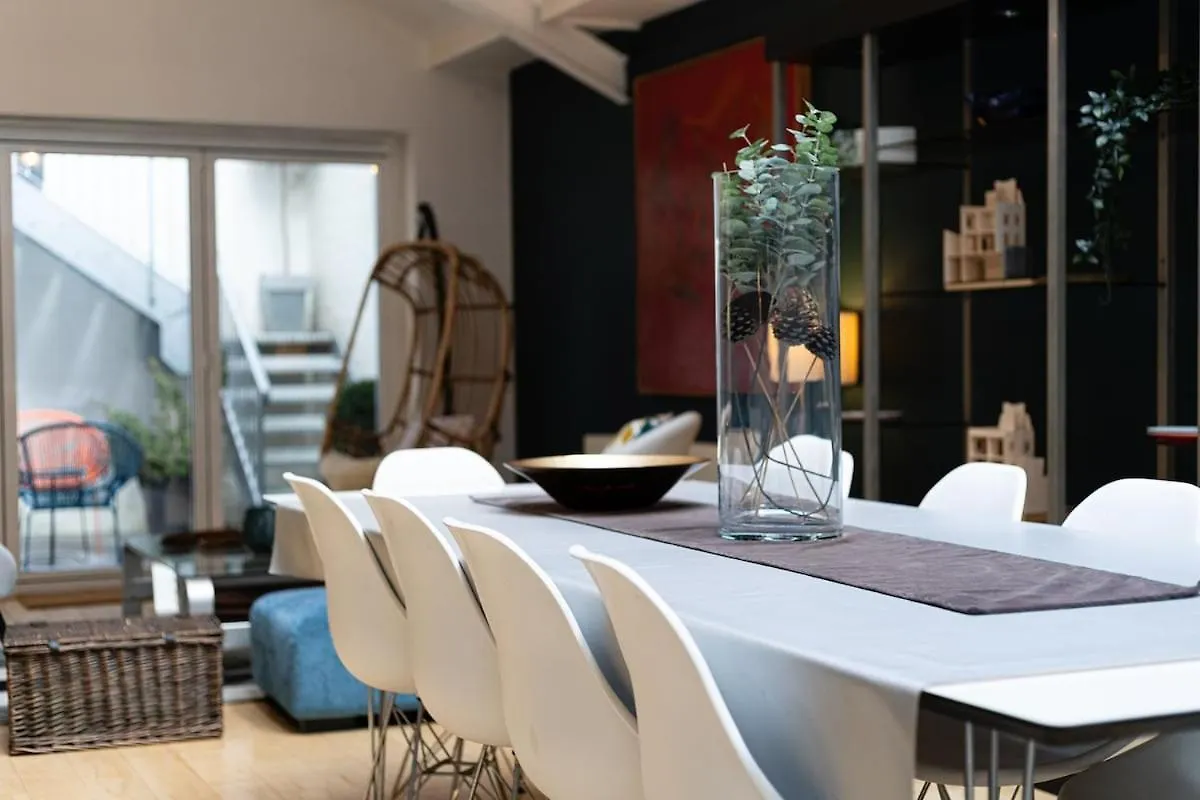 Shoreditch 6Bdr Penthouse Loft, Private Courtyard, Great For Families And Large Groups, Unique Warehouse Conversion, Trendy And Fun Location London 0*,  United Kingdom