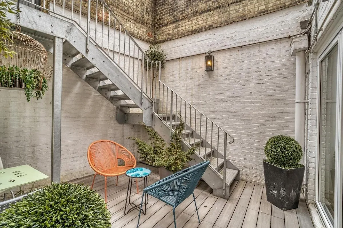 Shoreditch 6Bdr Penthouse Loft, Private Courtyard, Great For Families And Large Groups, Unique Warehouse Conversion, Trendy And Fun Location London