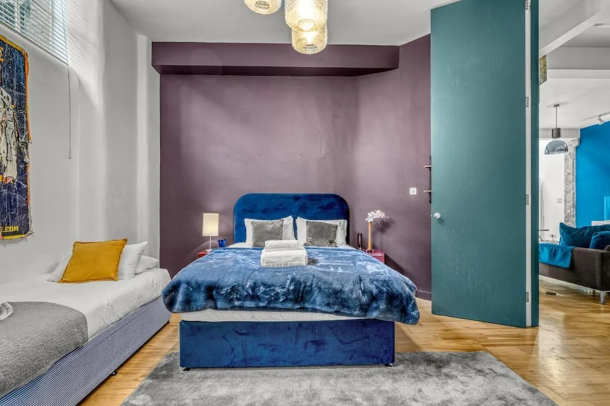 Apartment Shoreditch 6Bdr Penthouse Loft, Private Courtyard, Great For Families And Large Groups, Unique Warehouse Conversion, Trendy And Fun Location London