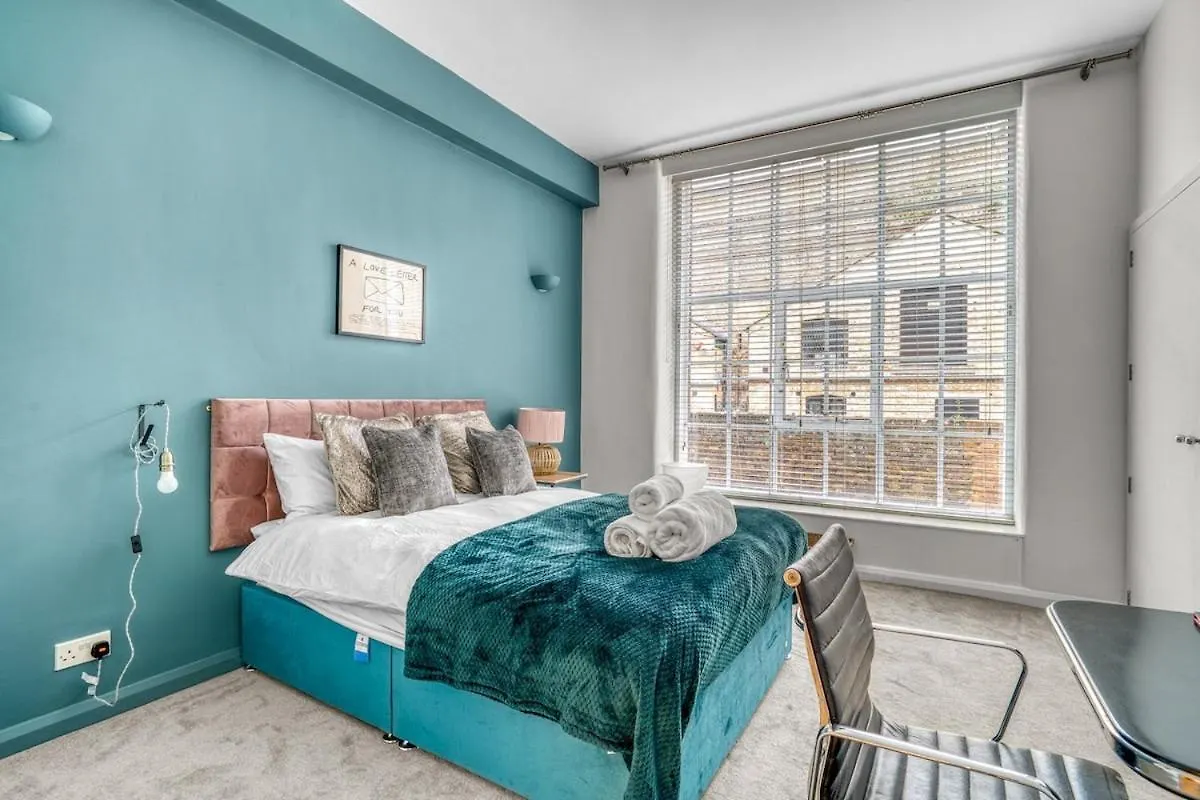 Shoreditch 6Bdr Penthouse Loft, Private Courtyard, Great For Families And Large Groups, Unique Warehouse Conversion, Trendy And Fun Location London 0*,