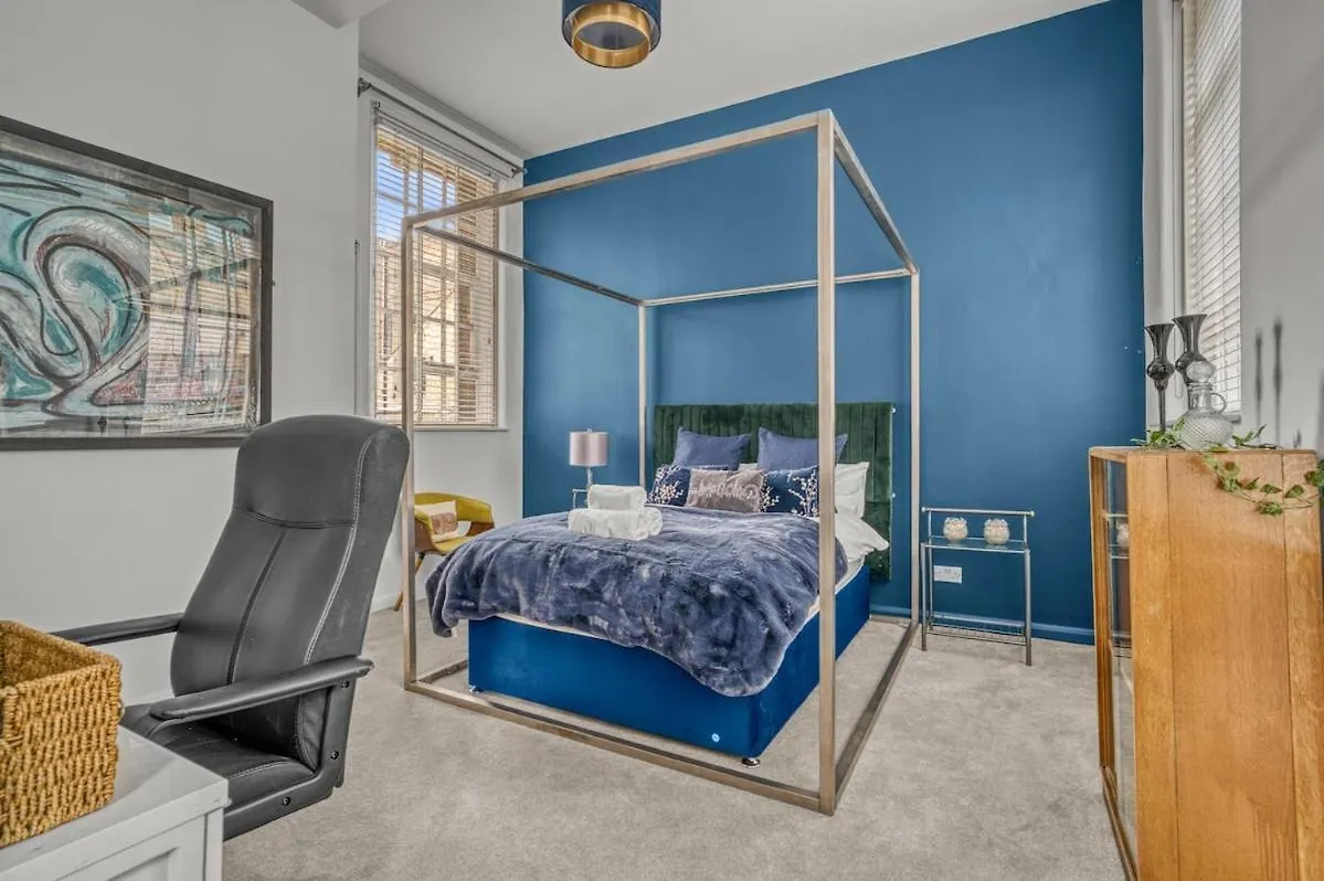 Shoreditch 6Bdr Penthouse Loft, Private Courtyard, Great For Families And Large Groups, Unique Warehouse Conversion, Trendy And Fun Location London Storbritannien